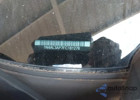 2015 Nissan Altima 2.5 S z USA, uszkodzony, nr VIN 1N4AL3AP7FC181278